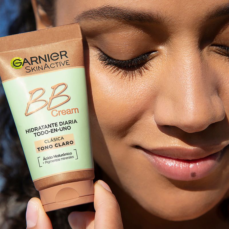 Garnier Skinactive Bb Cream Clásica Tono Claro. Hidratante Todo En Uno Con Color Spf15, 50Ml