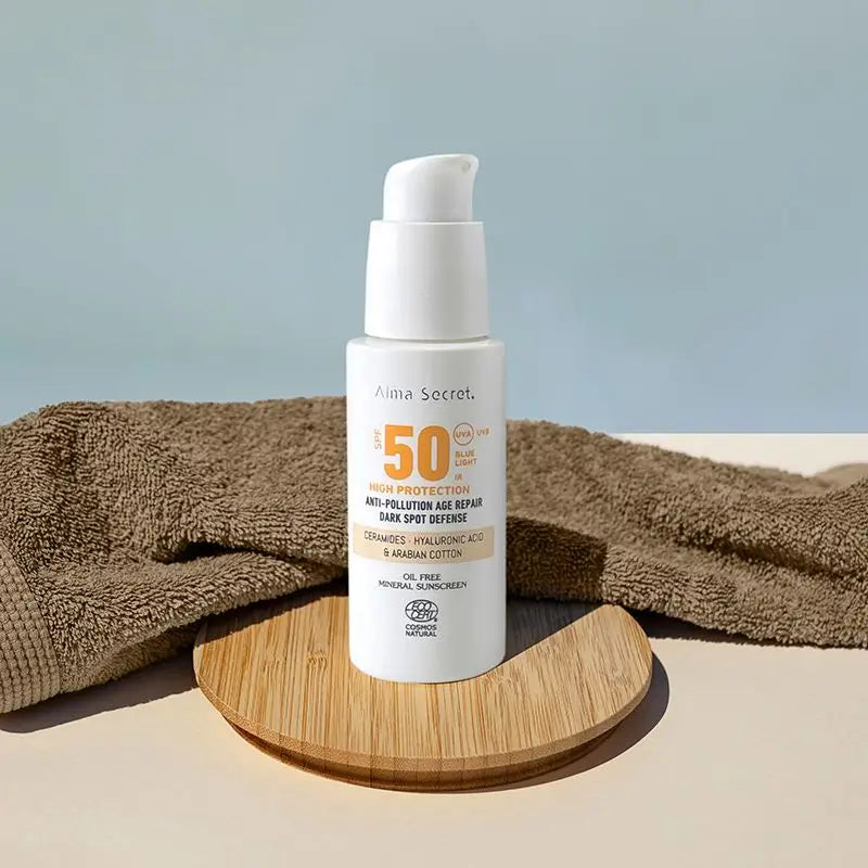 Alma Secret Solar Facial Natural Spf 50 Con Ceramidas, Antimanchas Y Oil-Free (Color: Sand)